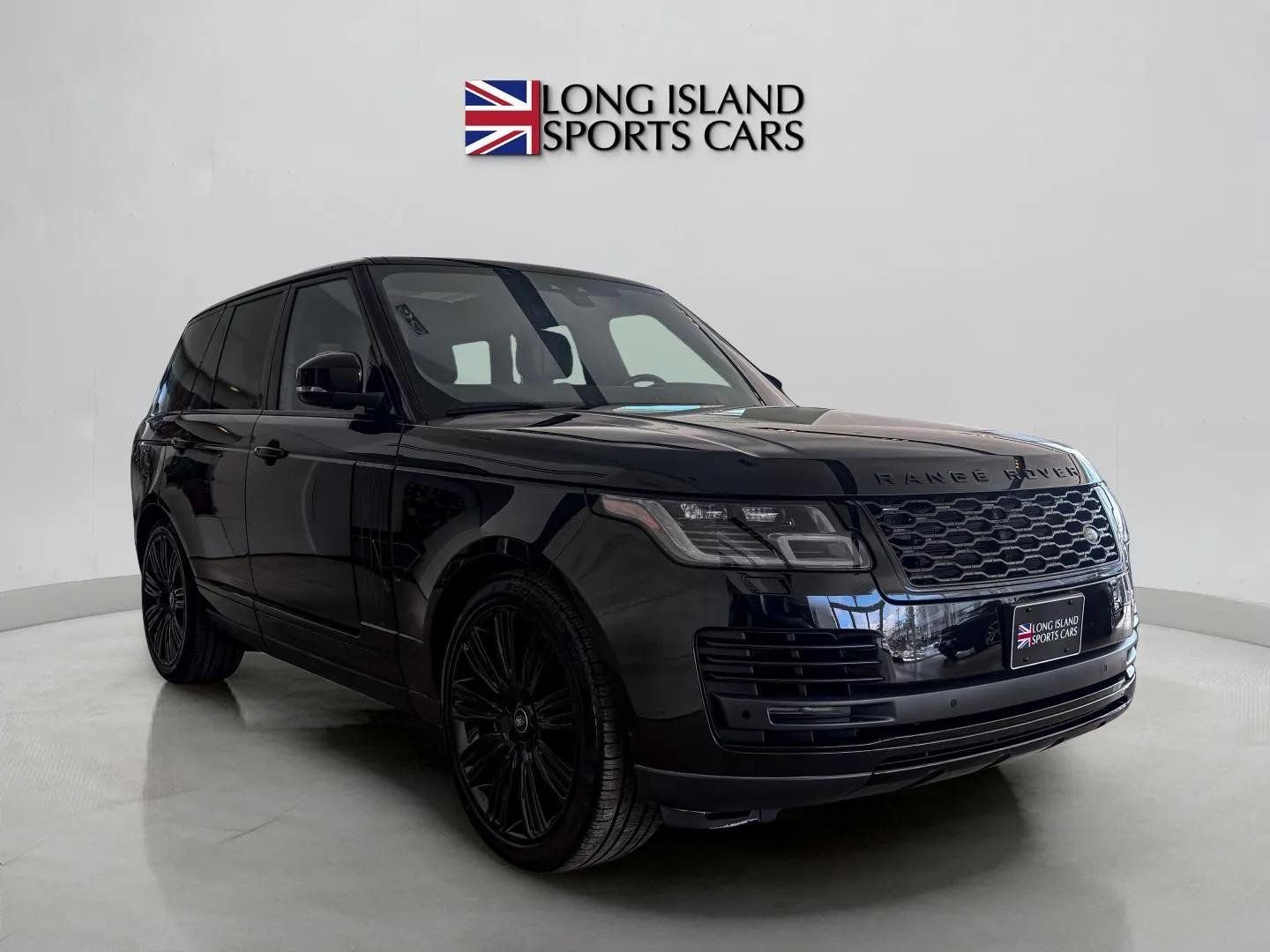 Used 2022 Land Rover Range Rover P525 Westminster Edition image 3