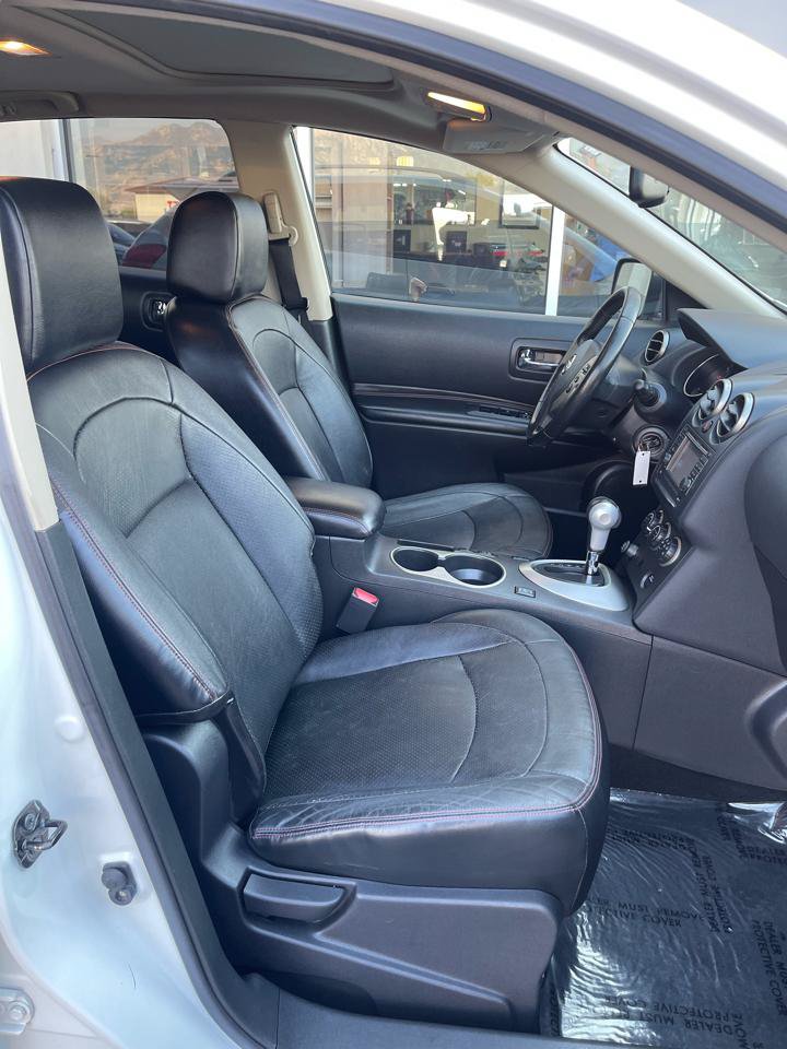 Used 2013 Nissan Rogue SL AWD/4WD image 18