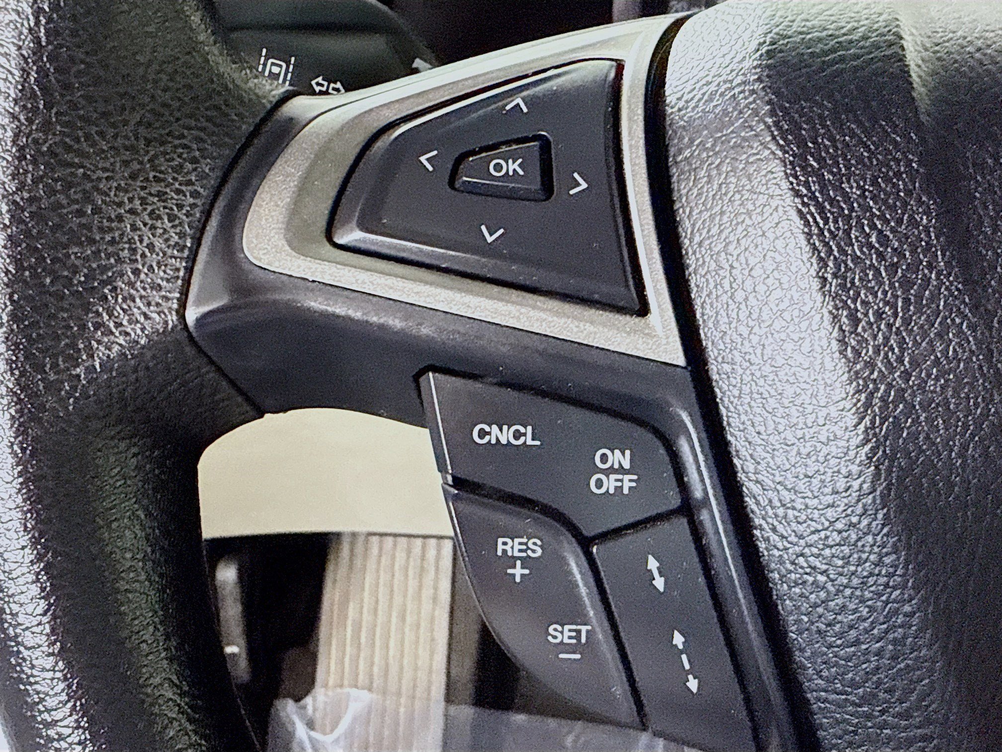 Used 2020 Ford Fusion SE image 14