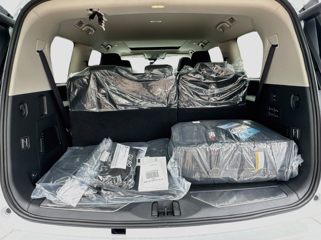 New 2027 INFINITI QX80 Luxe w/ Cargo Package AWD/4WD image 28