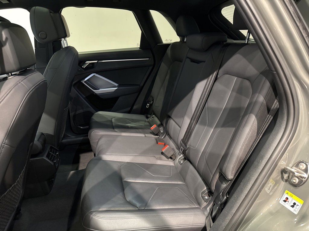 Used 2020 Audi Q3 2.0T Premium w/ Convenience Package image 31