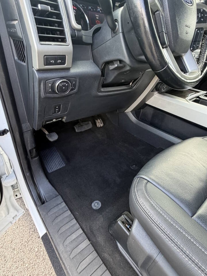 Used 2022 Ford F350 Lariat w/ Lariat Value Package AWD/4WD image 35