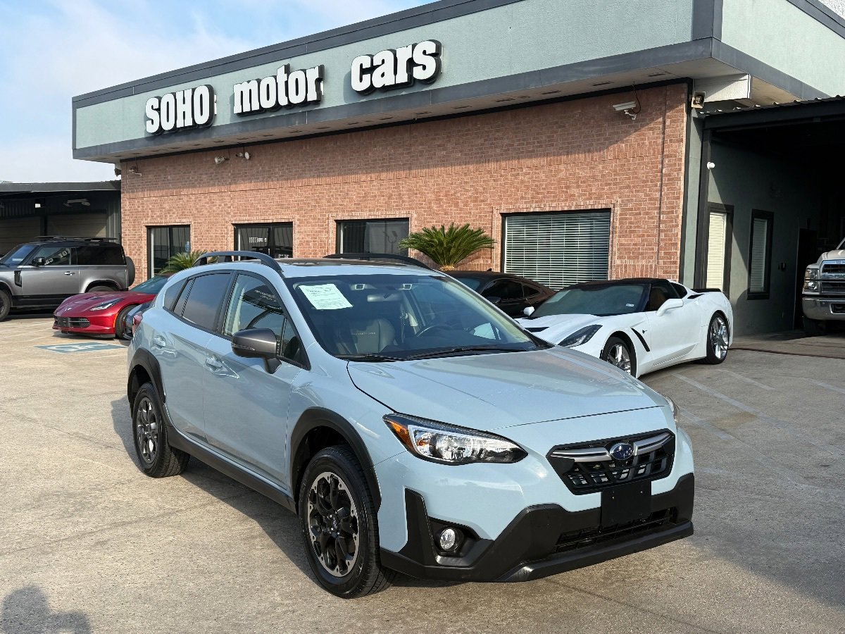 Used 2022 Subaru Crosstrek 2.5i Sport w/ Moonroof Package AWD/4WD image 2