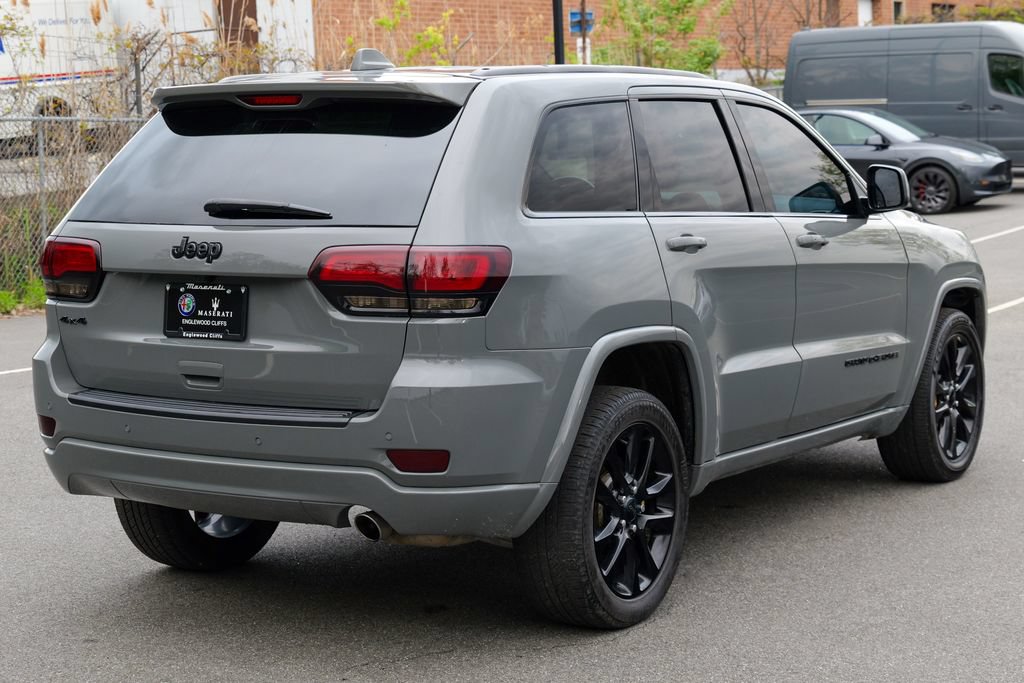 Used 2021 Jeep Grand Cherokee Laredo X AWD/4WD image 7