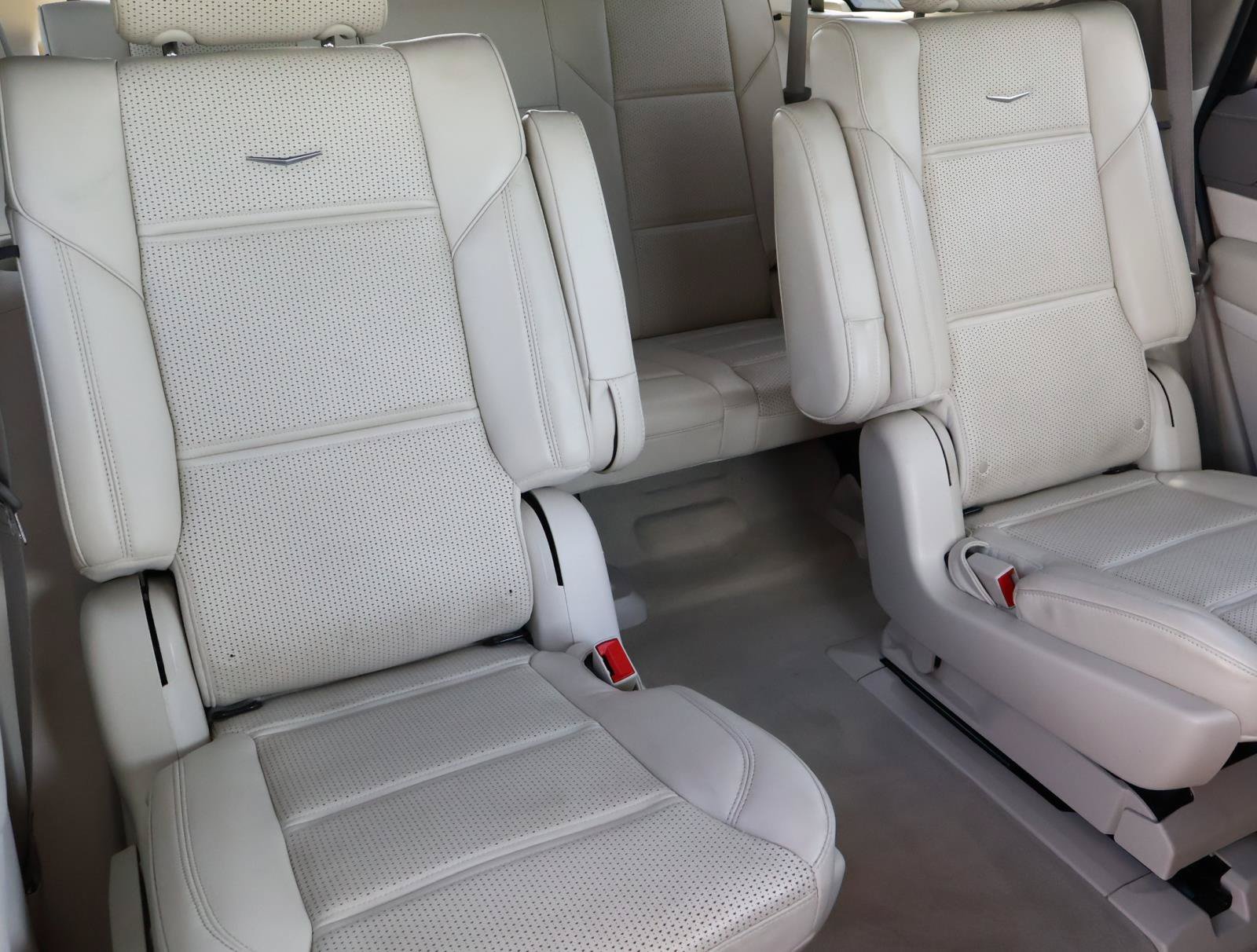 Used 2023 Cadillac Escalade Sport Platinum AWD/4WD image 23