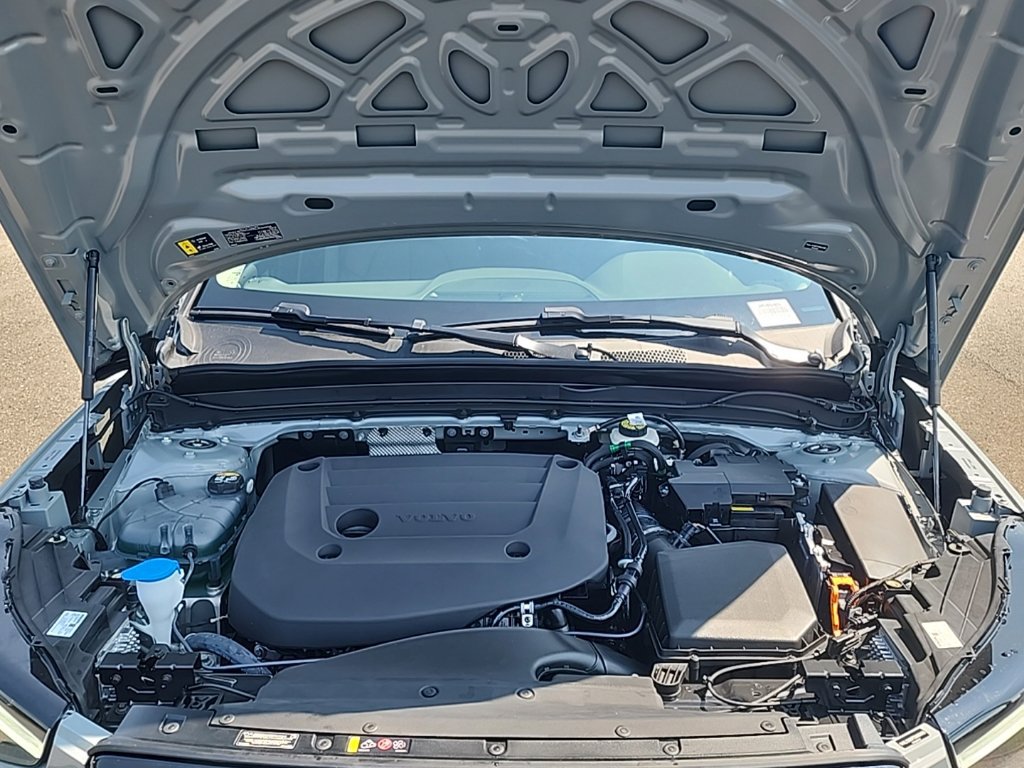 New 2026 Volvo XC40 B5 Ultra w/ Protection Package Premier AWD/4WD image 30