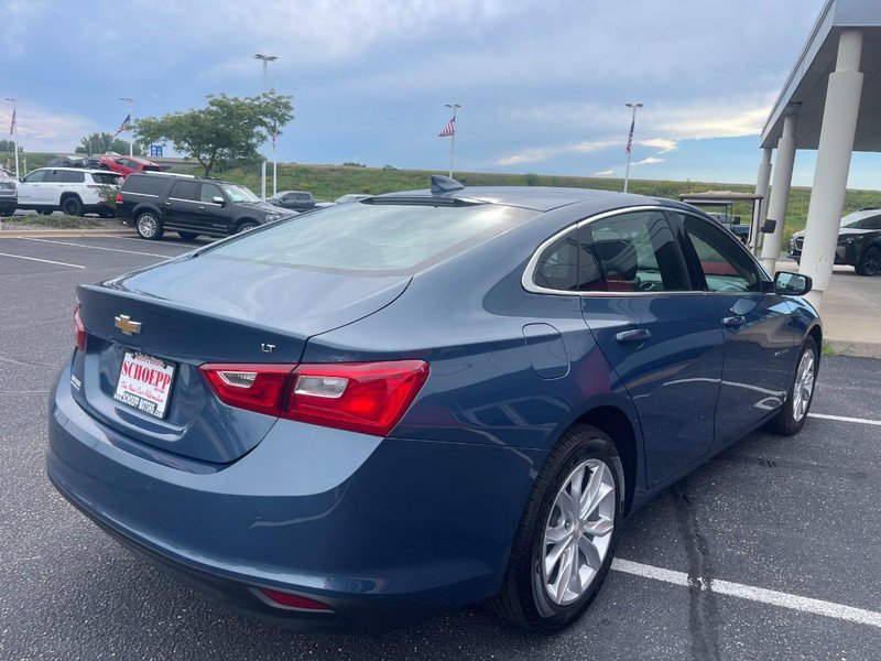 Used 2024 Chevrolet Malibu LT FWD image 3