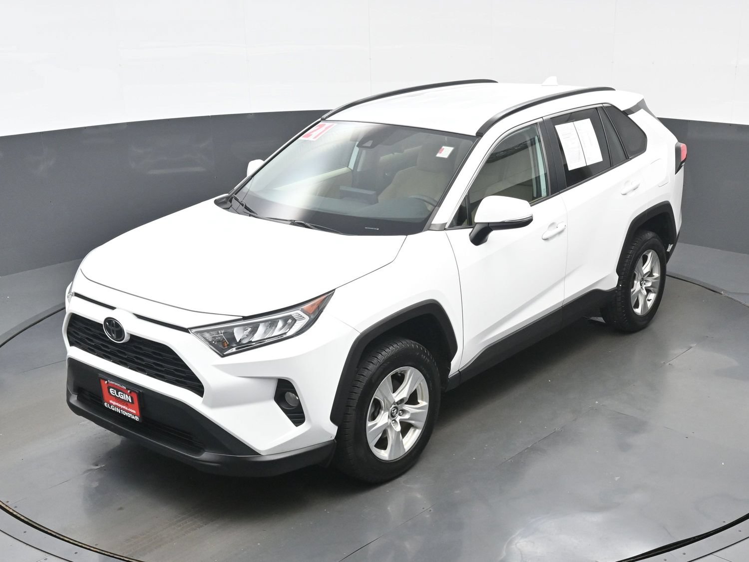 Used 2021 Toyota RAV4 XLE AWD/4WD image 34