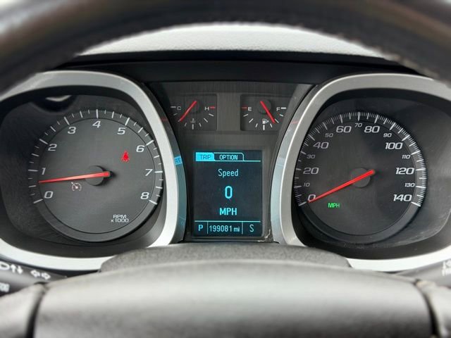 Used 2015 Chevrolet Equinox LT w/ Chrome Appearance Package image 8