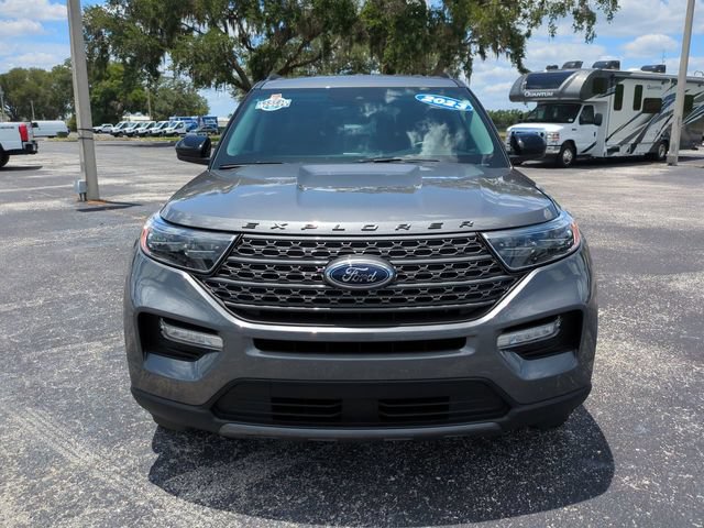 Certified 2023 Ford Explorer XLT w/ Equipment Group 202A RWD image 3