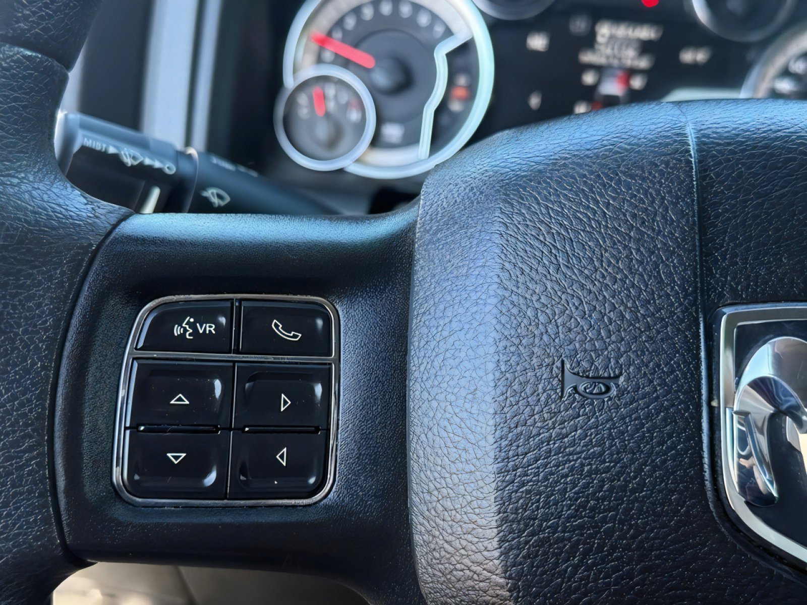 Used 2020 RAM 1500 Classic Warlock w/ Electronics Group image 12