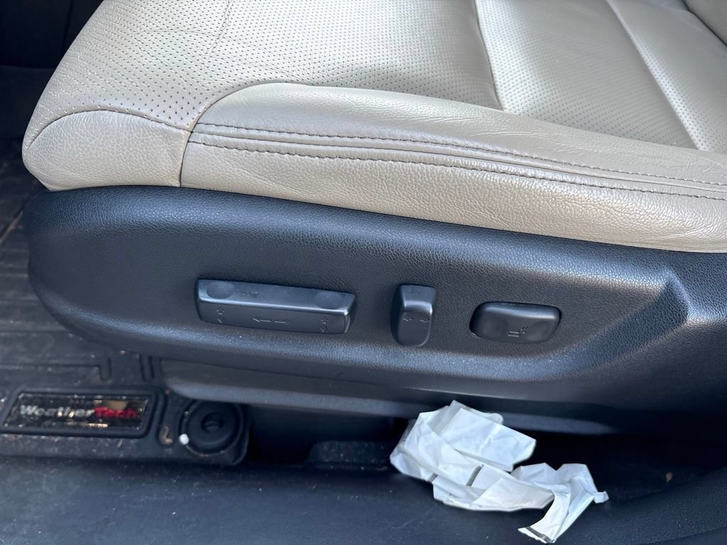 Used 2016 Honda CR-V EX-L image 17
