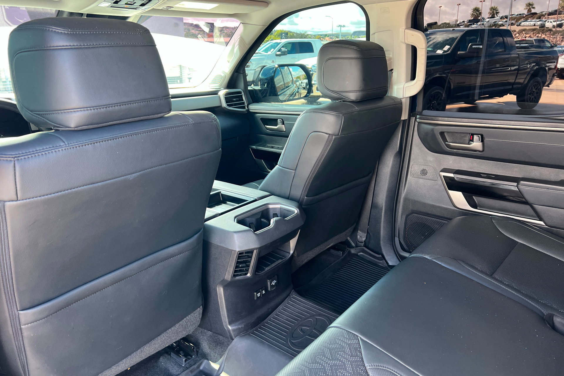 Used 2024 Toyota Tundra Limited AWD/4WD image 20