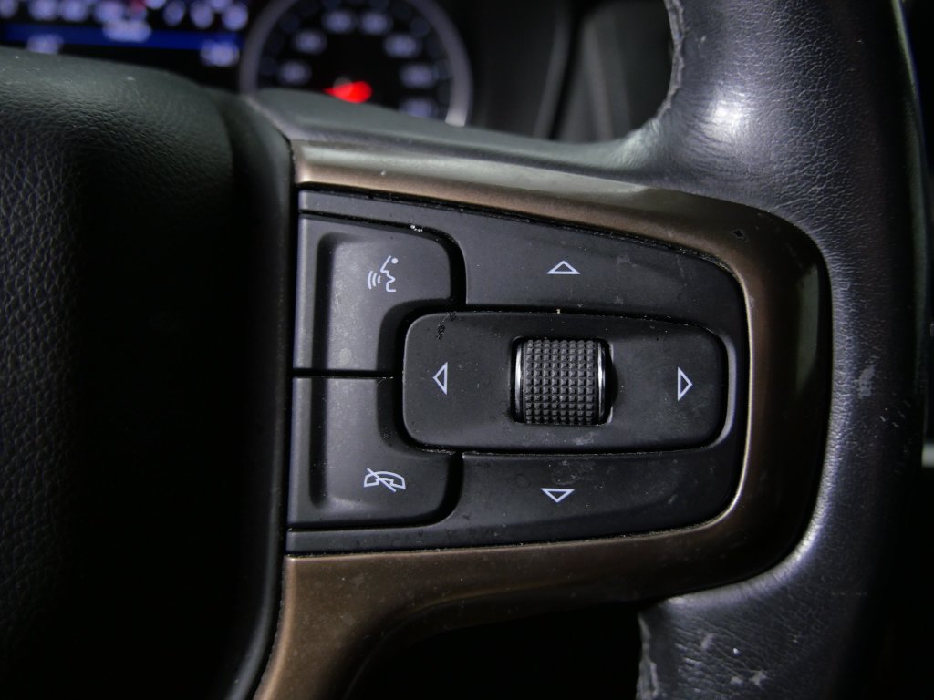 Used 2021 Chevrolet Suburban High Country AWD/4WD image 23