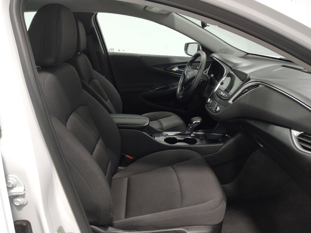 Used 2022 Chevrolet Malibu LT FWD image 21