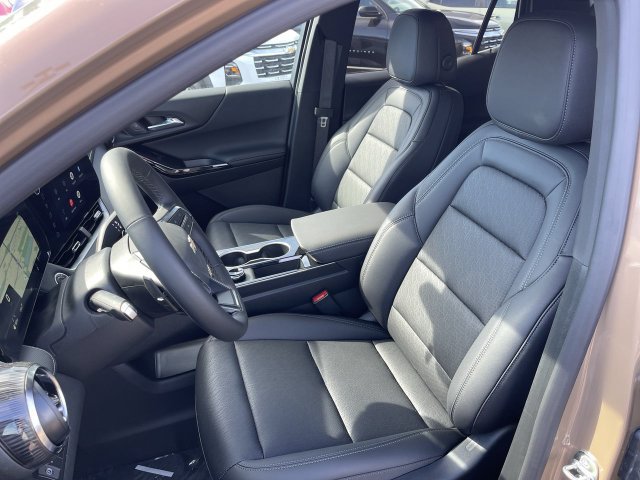 New 2027 Chevrolet Equinox LT w/ Convenience Package II AWD/4WD image 11