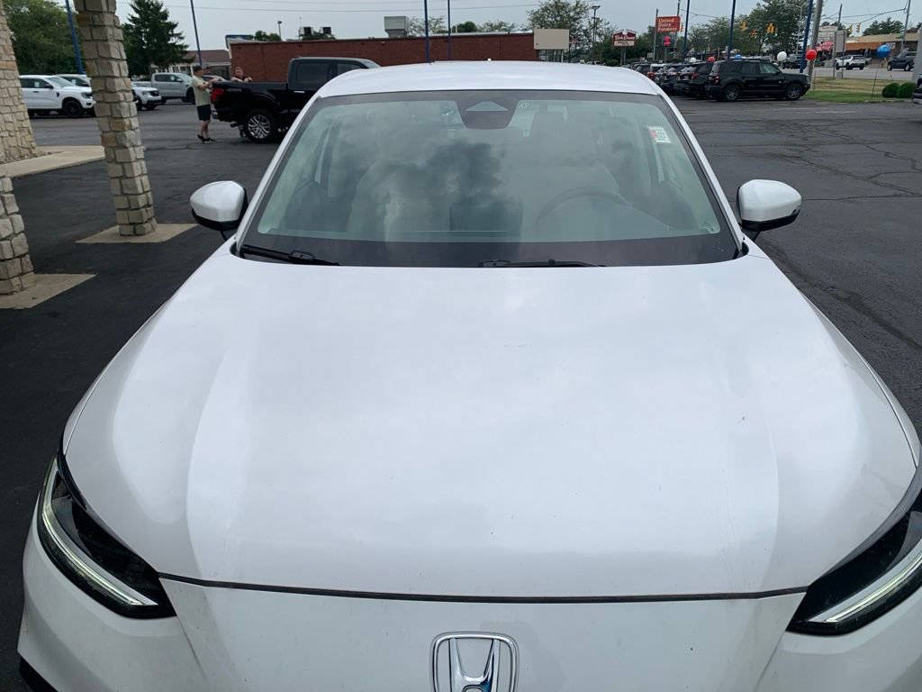 Used 2025 Honda HR-V LX image 9