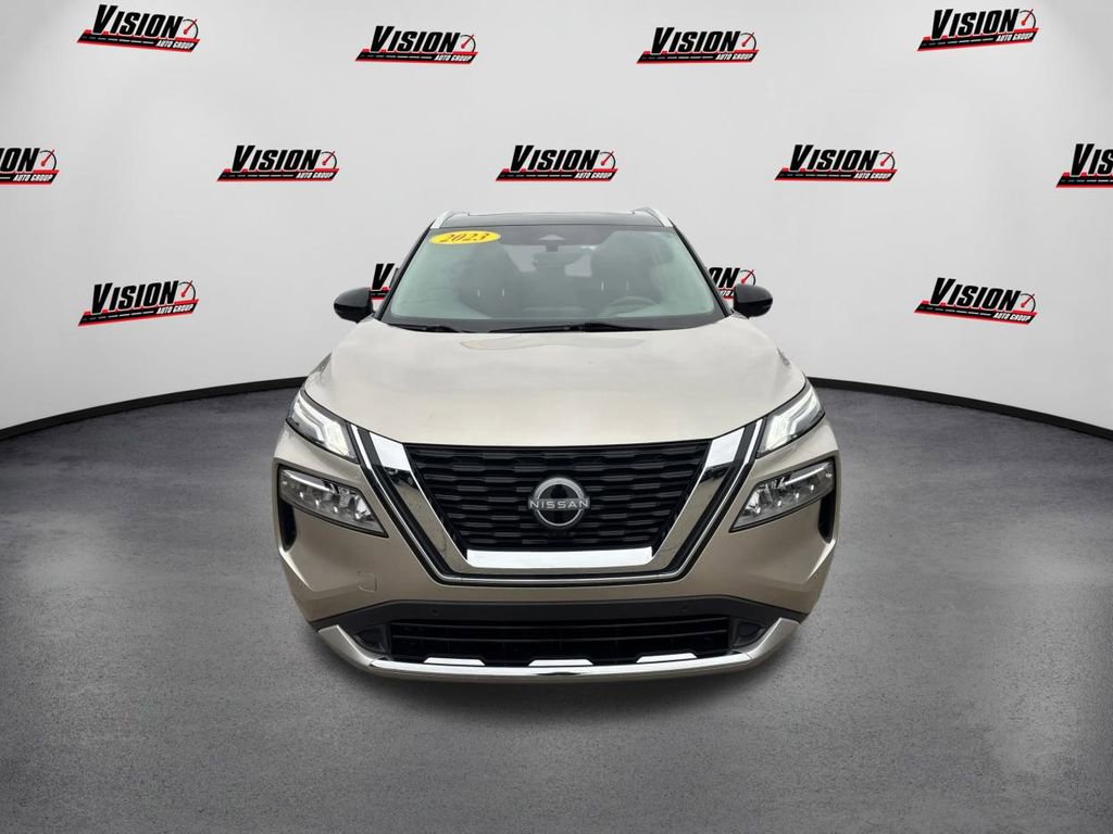 Used 2023 Nissan Rogue Platinum w/ Platinum Premium Package image 2