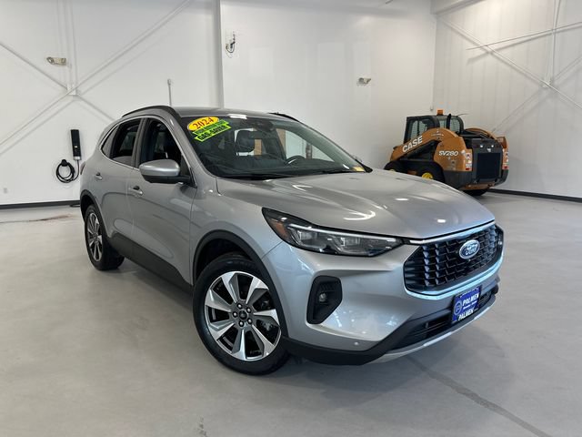 Used 2024 Ford Escape Platinum AWD/4WD image 4