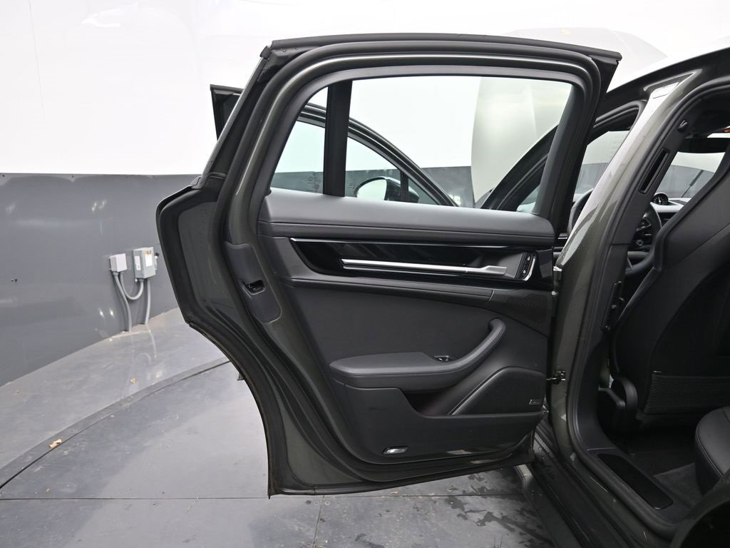 New 2025 Porsche Panamera image 25