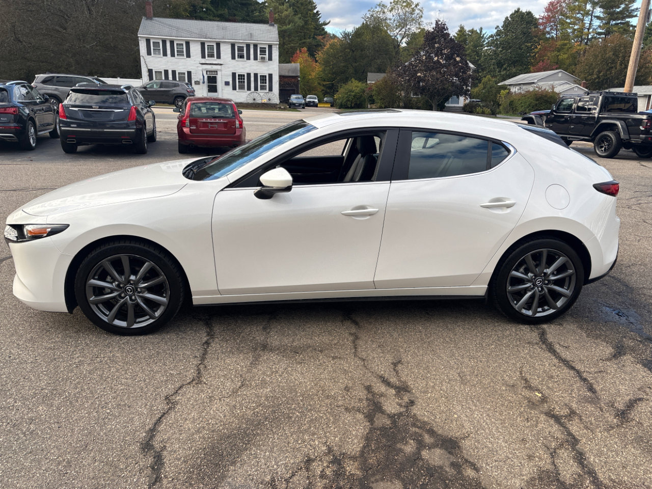 Used 2022 MAZDA MAZDA3 s image 2