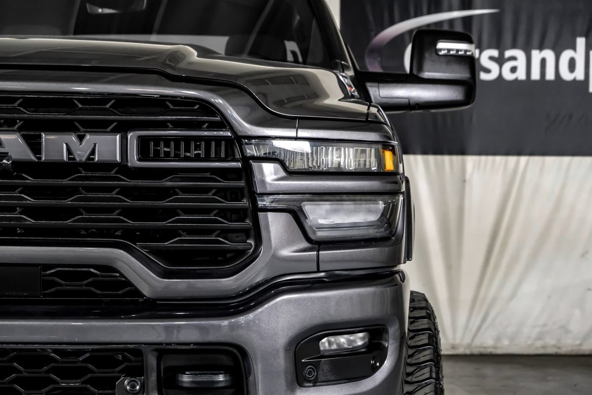 Used 2025 RAM 2500 Big Horn AWD/4WD image 40