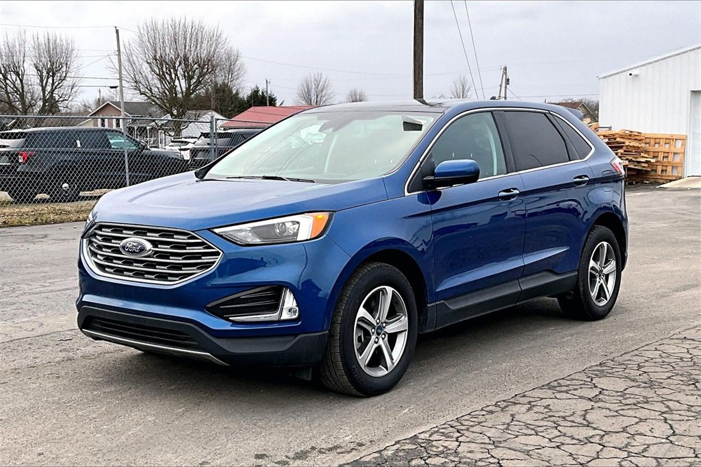 Used 2022 Ford Edge SEL w/ Convenience Package image 2