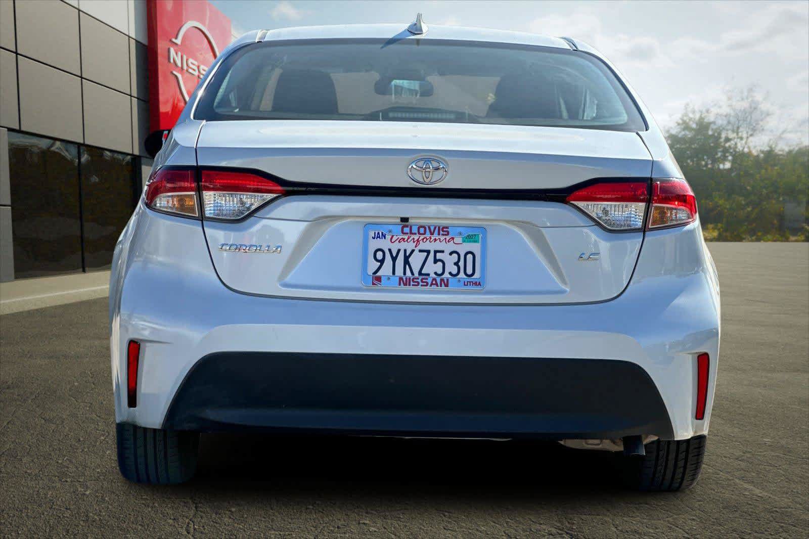Used 2025 Toyota Corolla LE FWD image 8
