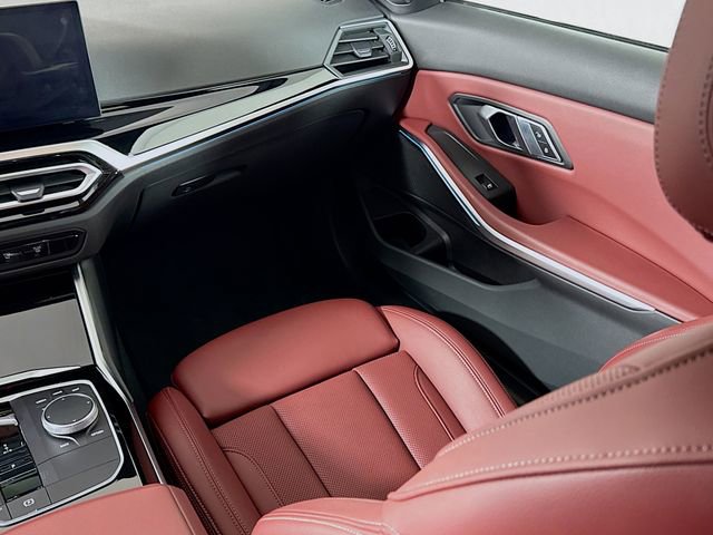 Used 2023 BMW 330i xDrive 330i xDrive w/ Driving Assistance Package image 26