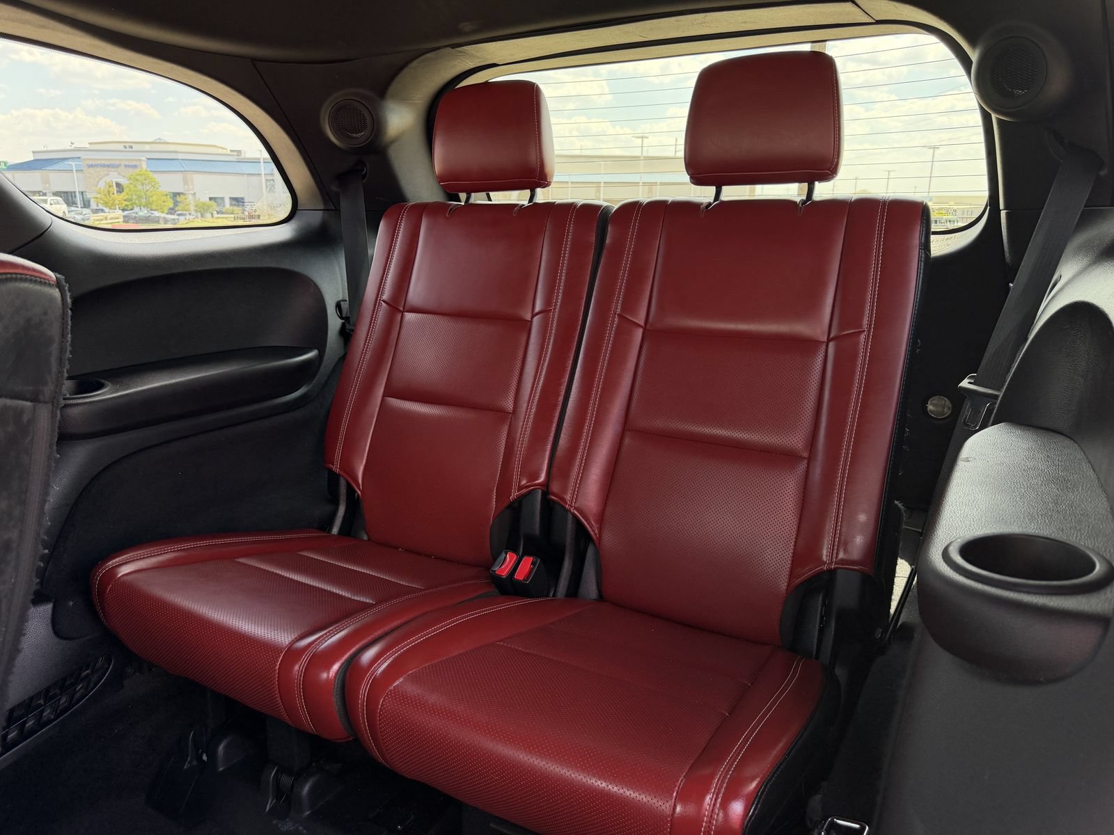 Used 2018 Dodge Durango SRT w/ Technology Group AWD/4WD image 30