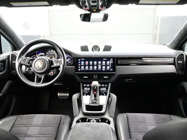 Certified 2023 Porsche Cayenne Turbo GT AWD/4WD image 20