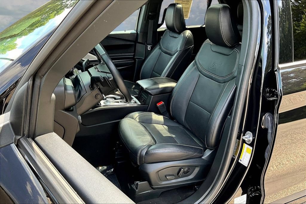 Certified 2024 Ford Explorer ST w/ Equipment Group 401A AWD/4WD image 23