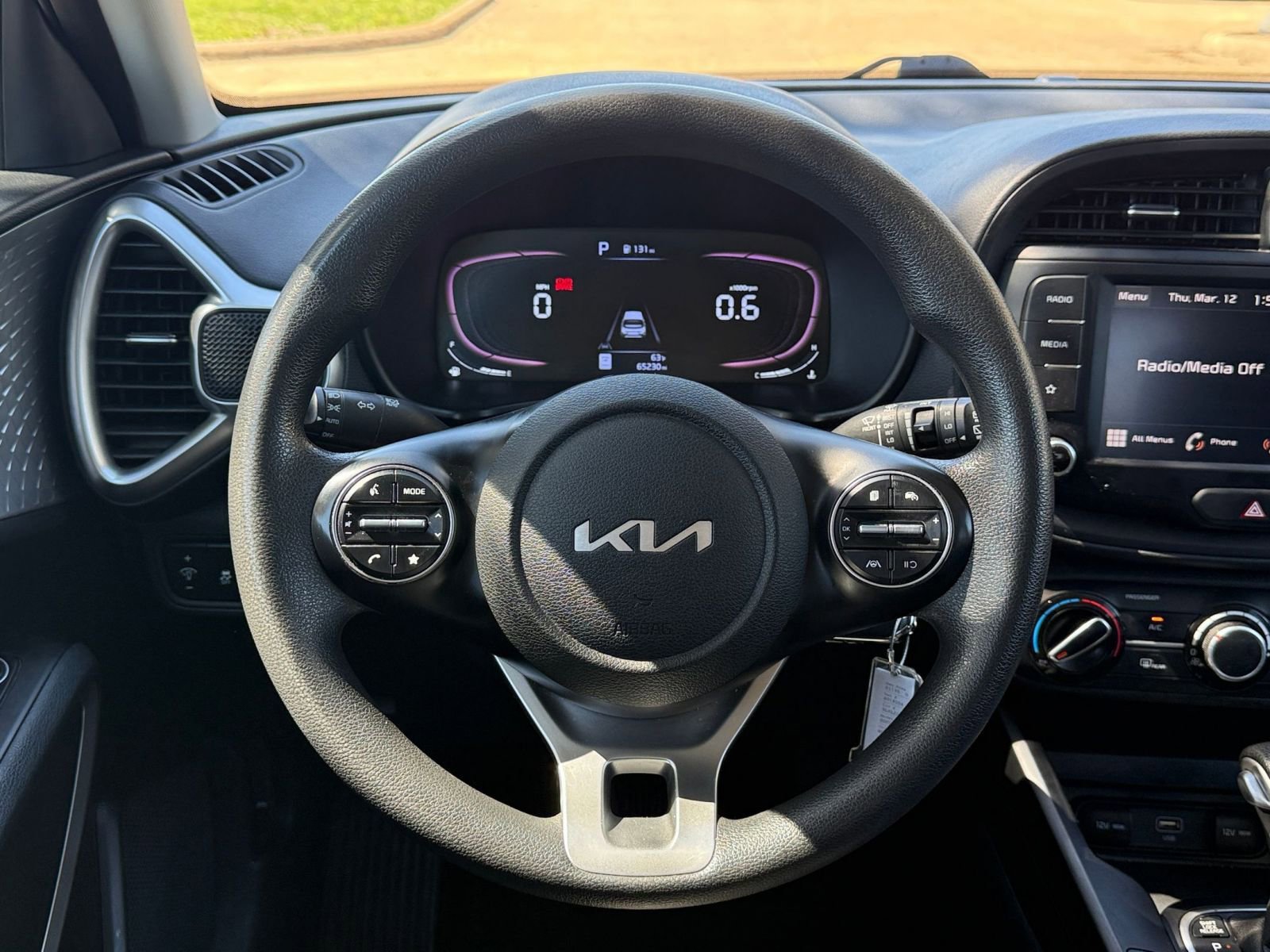 Used 2024 Kia Soul LX w/ Option Group 015 image 28