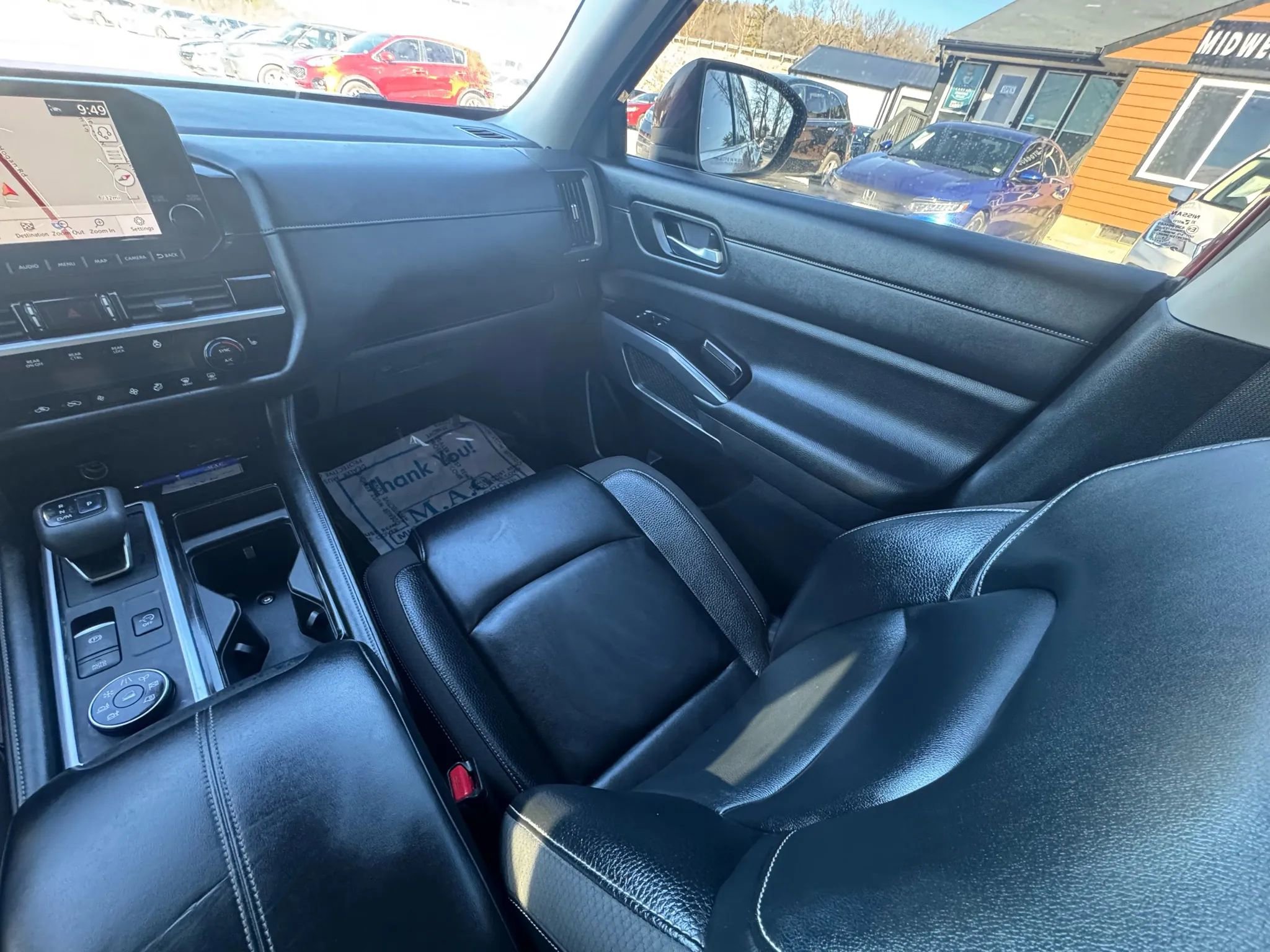 Used 2022 Nissan Pathfinder SL image 25