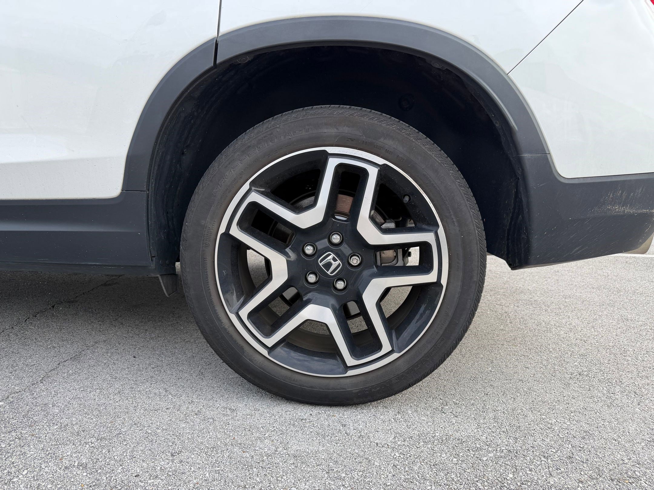 Used 2023 Honda Passport Elite image 9