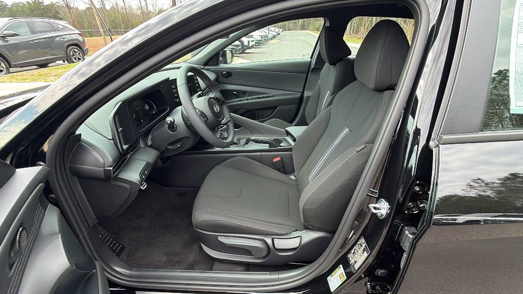 New 2026 Hyundai Elantra Sport image 9