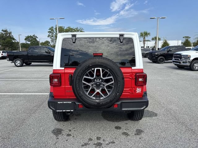 New 2026 Jeep Wrangler Unlimited Sahara w/ Whitecap Package AWD/4WD image 4