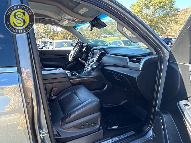 Used 2018 Chevrolet Tahoe LT w/ Luxury Package AWD/4WD image 16