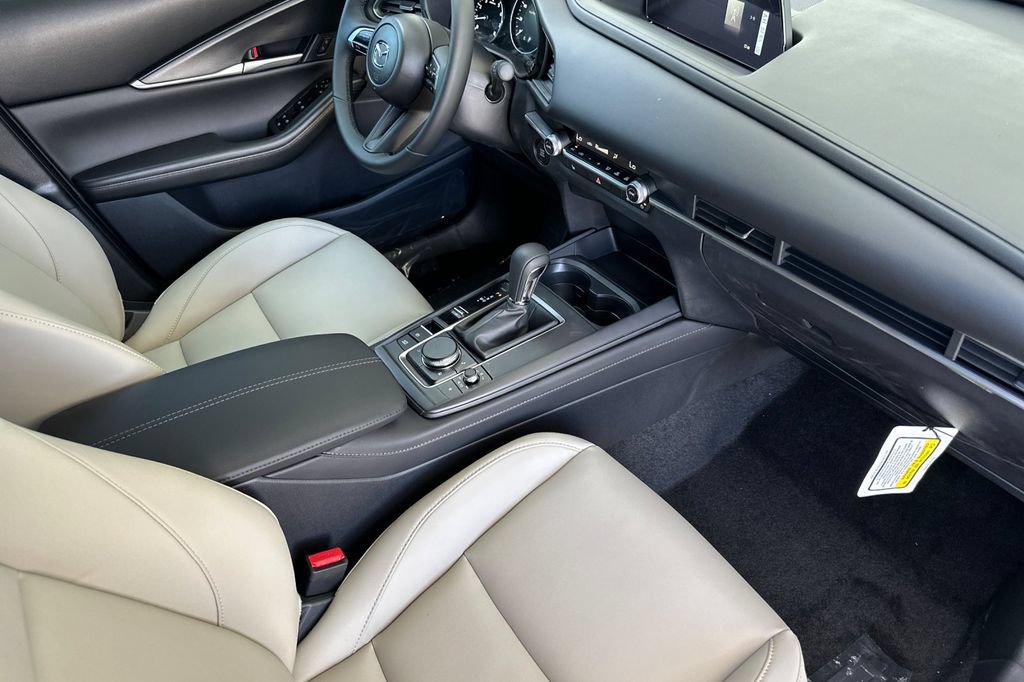 New 2026 MAZDA CX-30 AWD 2.5 S w/ Select Sport Pkg image 16