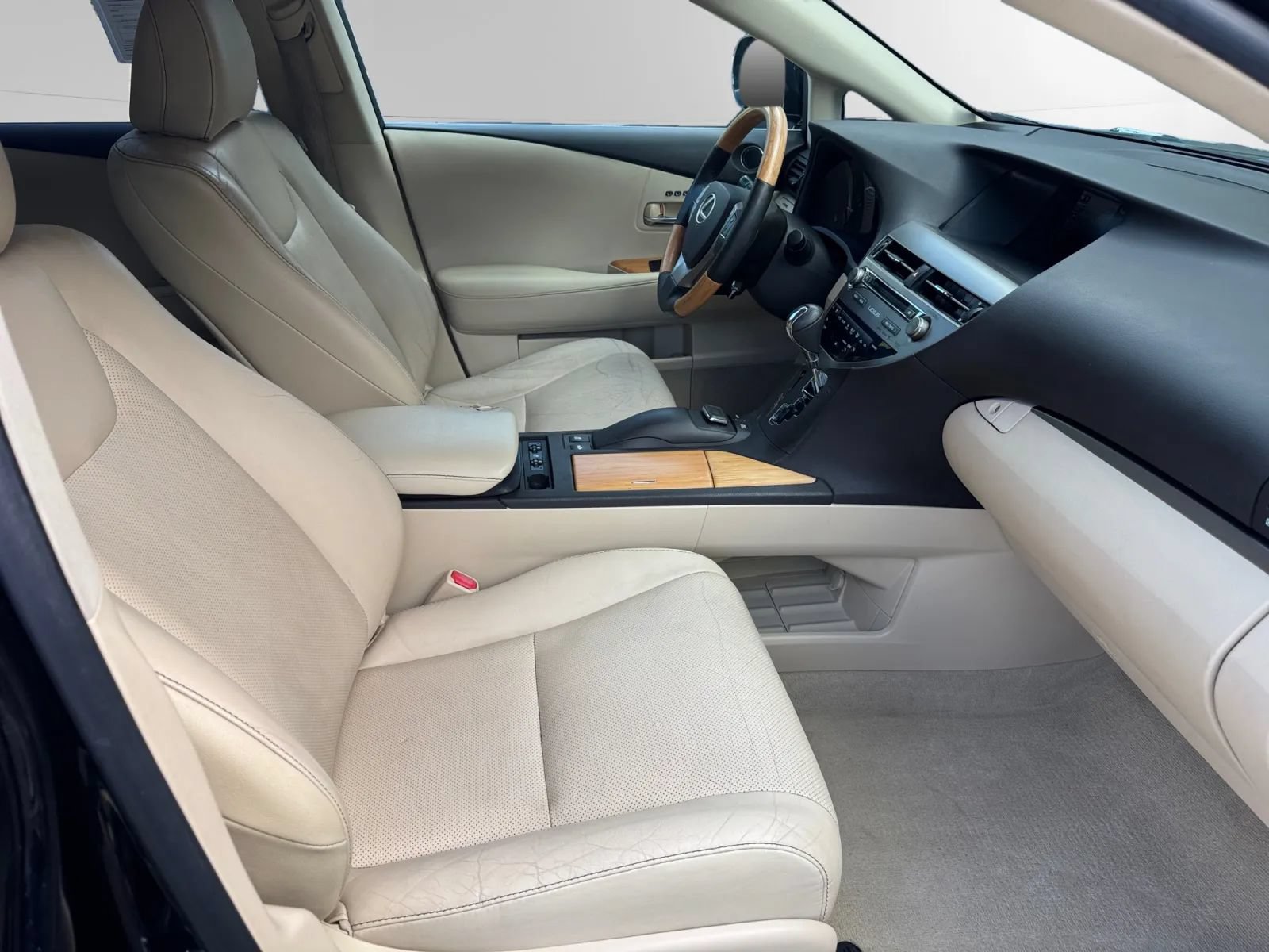 Used 2015 Lexus RX 450h FWD image 16