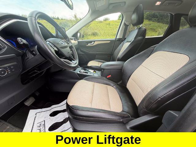 Certified 2022 Ford Escape Titanium w/ Titanium Elite Package AWD/4WD image 16