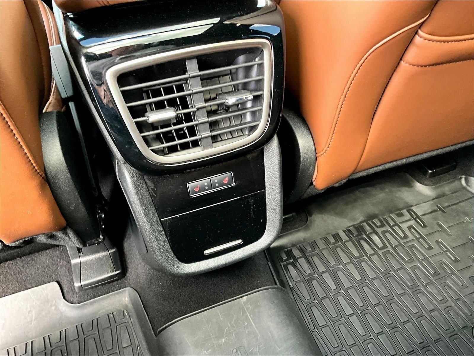 Used 2023 Lincoln Nautilus Reserve AWD/4WD image 10