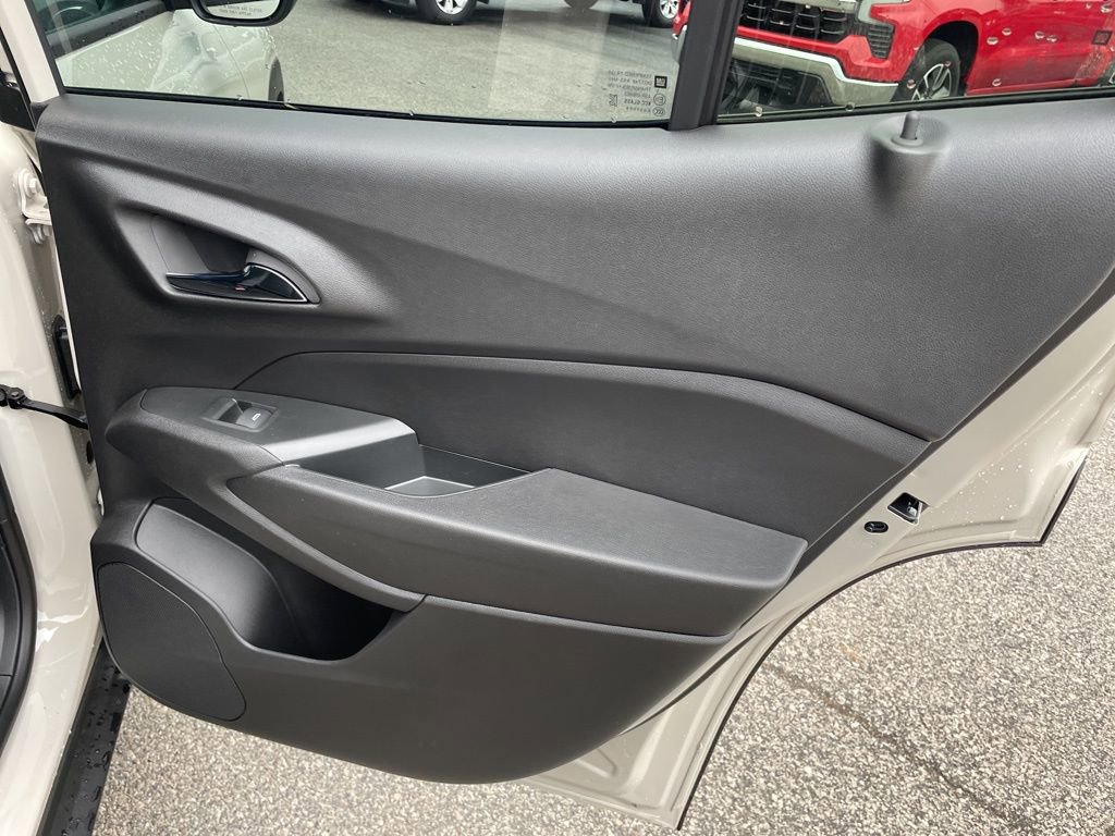New 2026 Chevrolet Trax RS w/ Driver Confidence Package FWD image 36