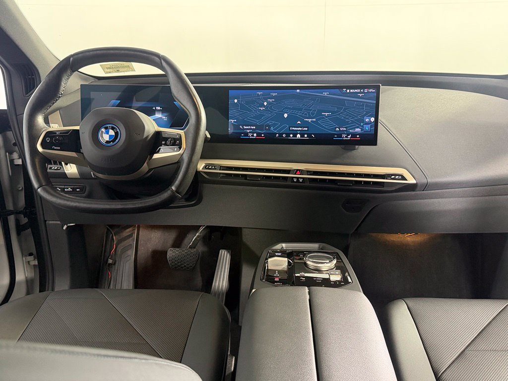 Used 2024 BMW iX xDrive50 w/ Convenience Package AWD/4WD image 13
