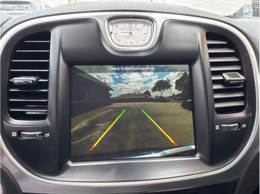 Used 2017 Chrysler 300 C w/ Safetytec Plus Group RWD image 30