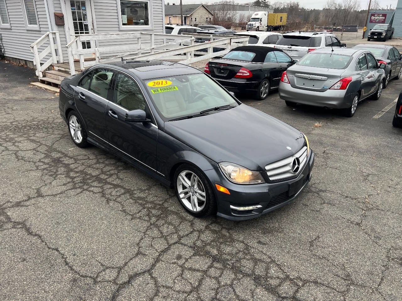 Used 2013 Mercedes-Benz C 300 4MATIC Sedan image 3