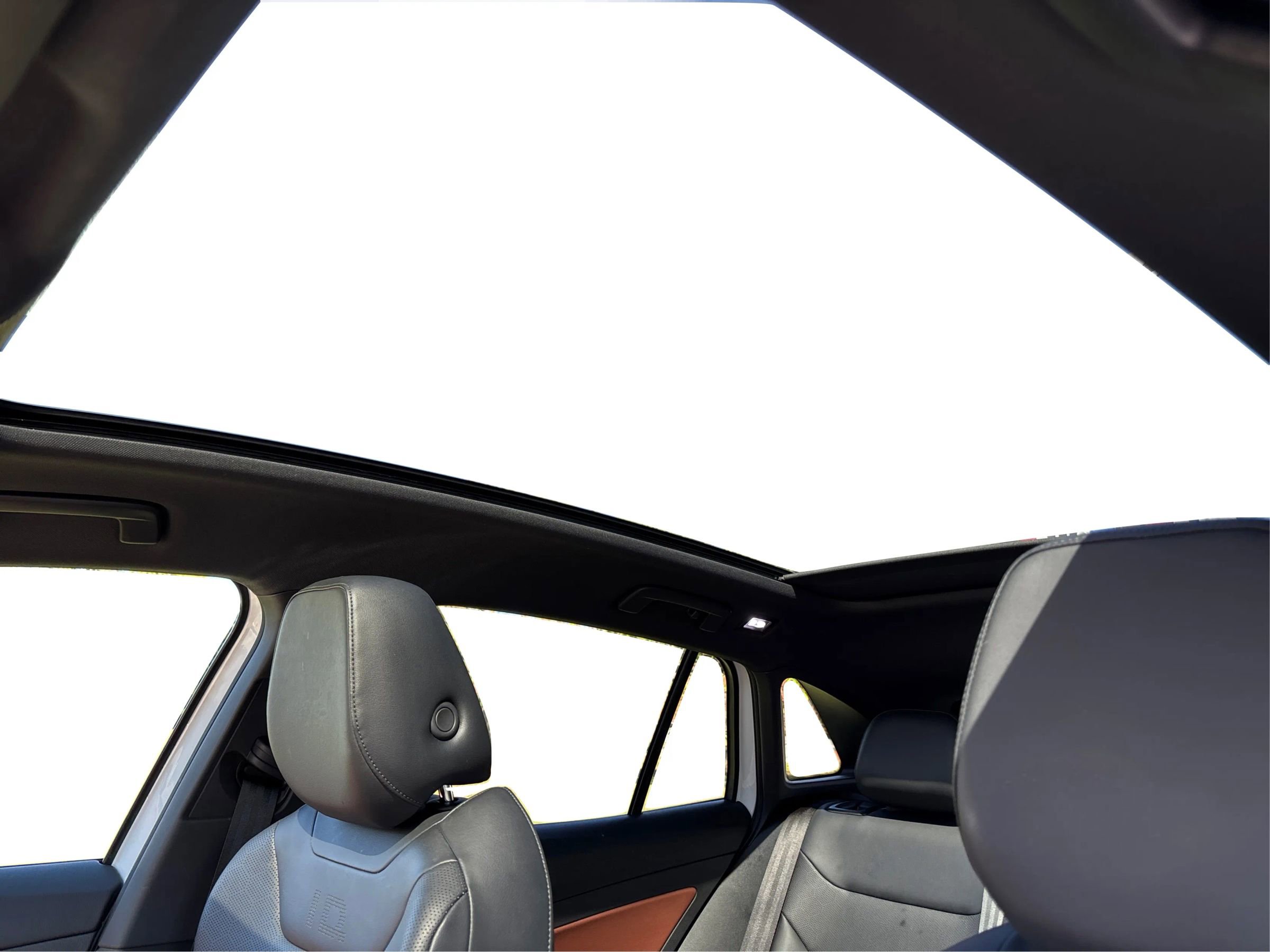 Used 2022 Volkswagen ID.4 Pro S w/ Gradient Package image 28