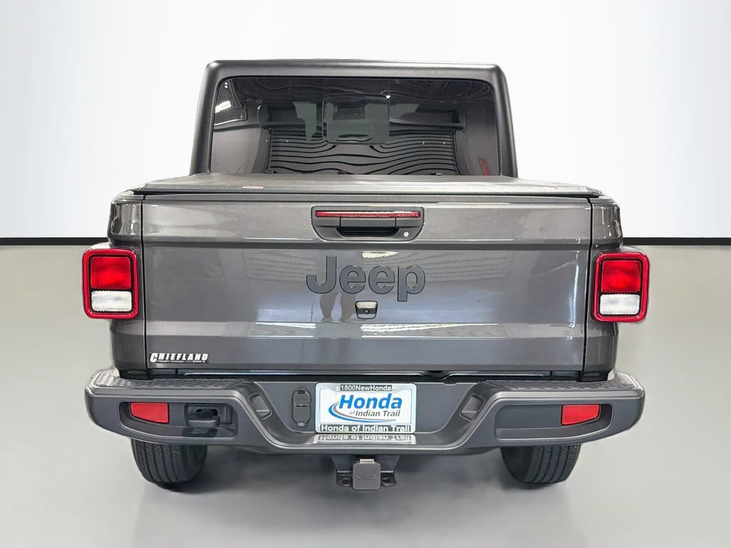 Used 2024 Jeep Gladiator Sport AWD/4WD image 6