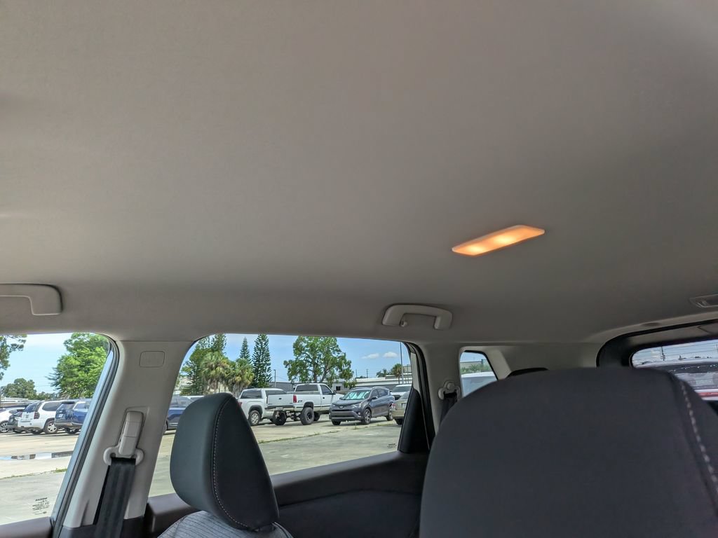 Used 2021 Nissan Rogue SV FWD image 22