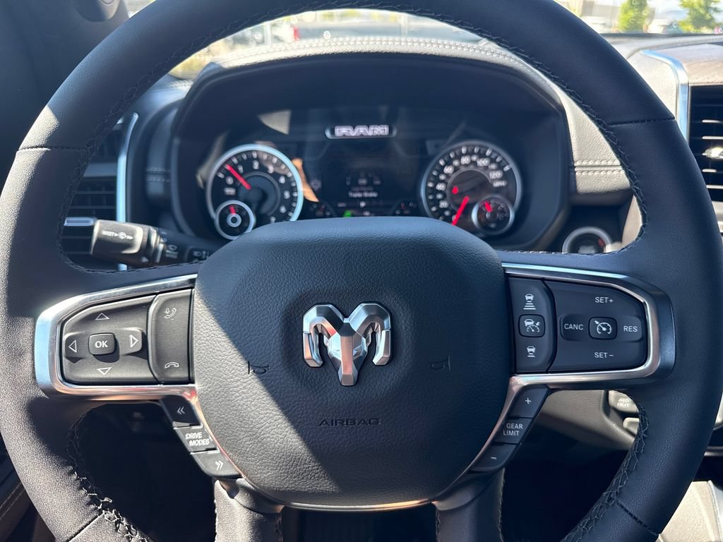 New 2027 RAM 1500 Laramie w/ Night Edition AWD/4WD image 13